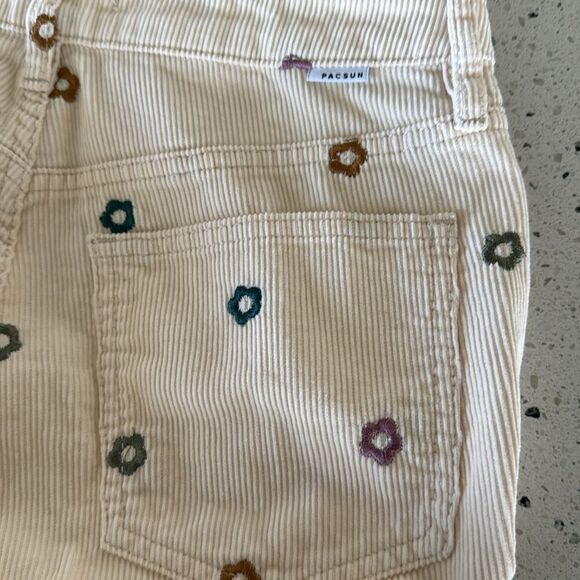 PACSUN Cream Floral Embroidered Corduroy Mom Jeans Size 26 Classic High Rise NWT - Picture 13 of 15